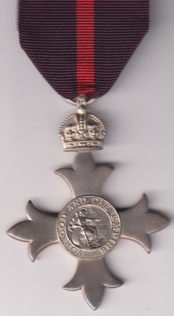 Most Excellent Order of the British Empire Members M.B.E. 1st type (military) Hallmarked London 1919, on an original pin. EF
