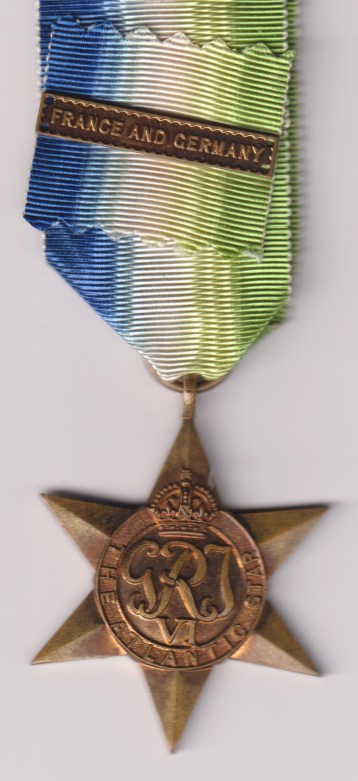 Atlantic Star, with France & Germany clasp. Mint