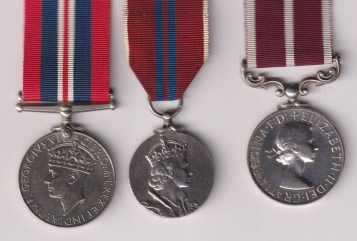 War Medal, Coronation Medal 1953, Army Meritorious Service Medal, Elizabeth II issue. (3128922 W.O.CL1 D.R. Sears R.A.P.C.) 3128922 Warrant Office Class 1 D.R. Sears Royal Army Pay Corps VF/EF