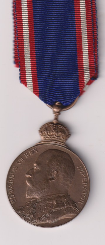 Royal Victorian Medal Edward VII issue in bronze. NEF