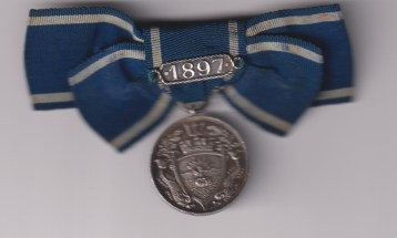 Institute of Naval Architect, on a ladies bow with 1897 bar on the ribbon, (as found on the Jubilee 1897) founded in 1860. GVF