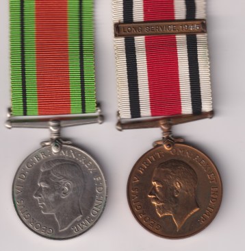 Defence Medal, Special Constabulary Long Service Medal 1919, George V issue, coinage head, 1 clasp Long Service, 1946, William Anderson. EF