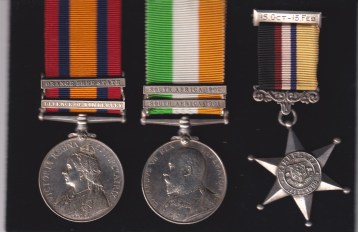 Queen's South Africa Medal 1899-1902, 2 clasps Defence of Kimberley, Orange Free State(loose) (501 Pte. R. Tee Cape Police) King's South Africa Medal 1901-1902, 2 clasps, South Africa 1901, South Africa 1902 (501 Pte. R. Tee C.P. Disc.2) Kimberley Star 1899-1900, hallmark 1900 (R.Tee Cape Police D.2) top mounting pin engraved 15,Oct. -15 ,Feb. 501 Private  R. Tee Cape Police District 2. GVF
